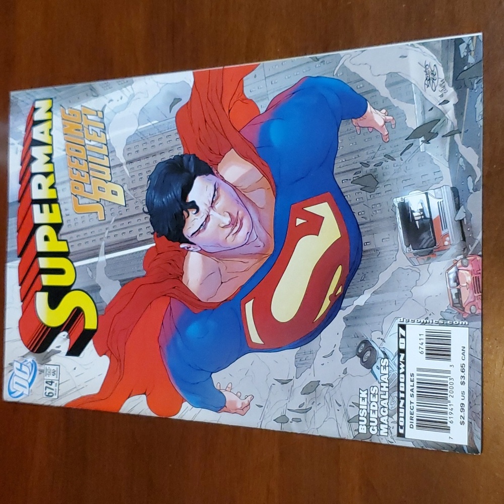 DC Comics #674 Superman Speeding Bullet! 2008 #Z39